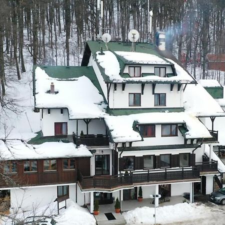 Guesthouse Babin Zub Crni Vrh Exterior photo